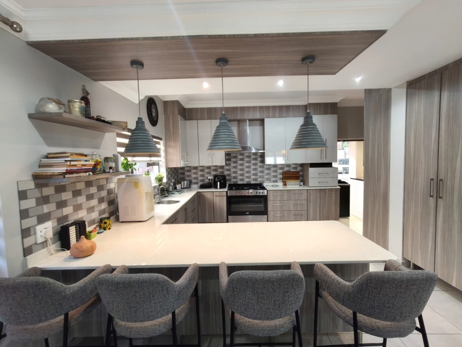 3 Bedroom Property for Sale in Boschdal North West